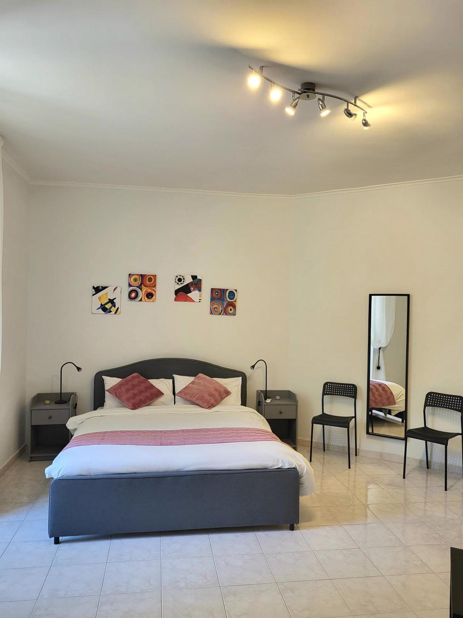 Holiday Home Deldec Наполи Екстериор снимка
