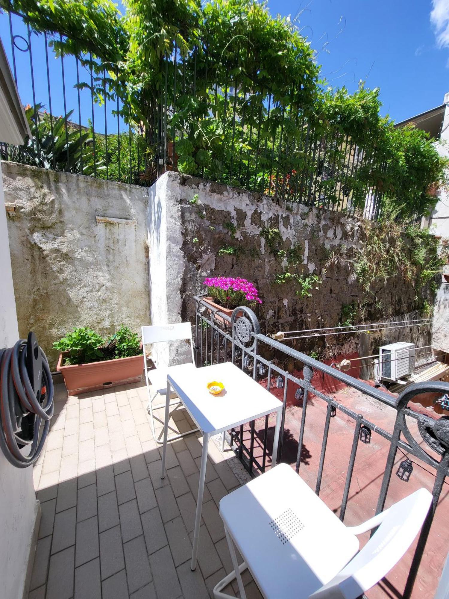 Holiday Home Deldec Наполи Екстериор снимка